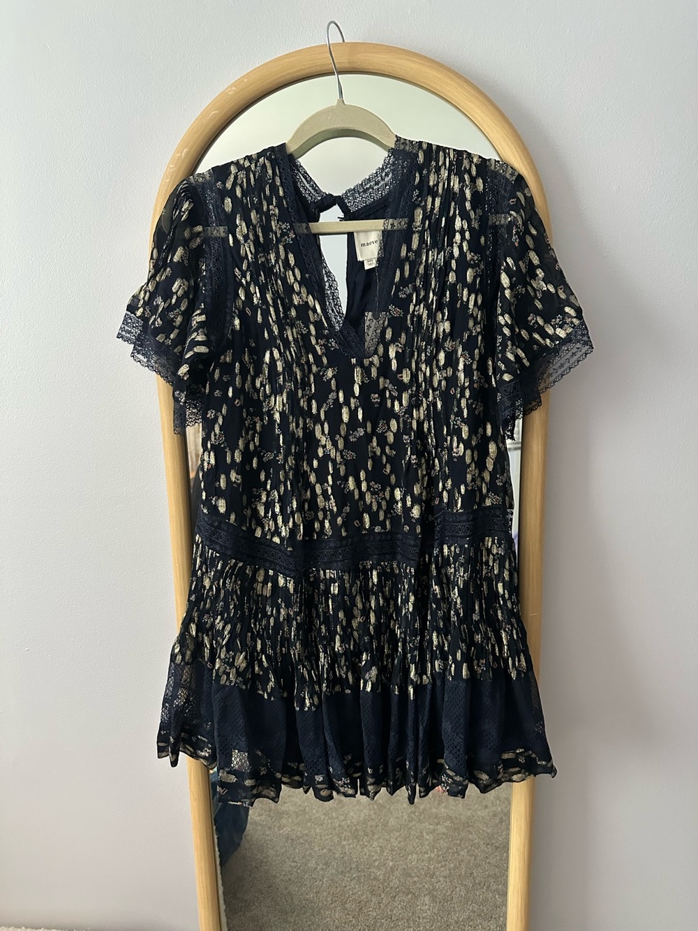 Maeve Women's Navy Blue Gold Metallic Foil Lace Trim V-Neck Dress NWT Sz XXS